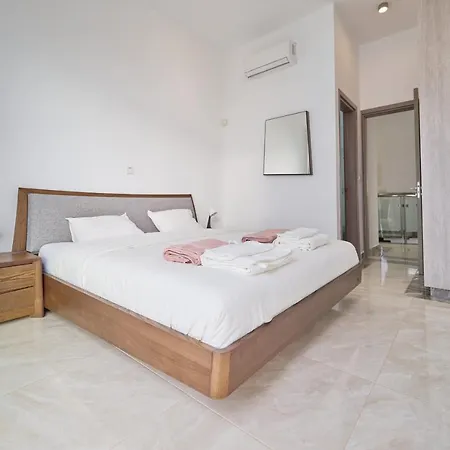 Olymp Luxury D - Luxury Escape With Direct Access And Unique Sunsets